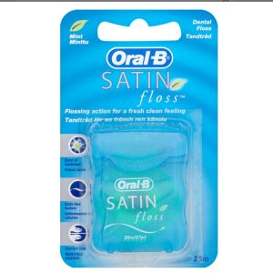 Oral-B Satin Floss Κερωμένο Οδοντικό Νήμα με Γεύση Μέντα 25m